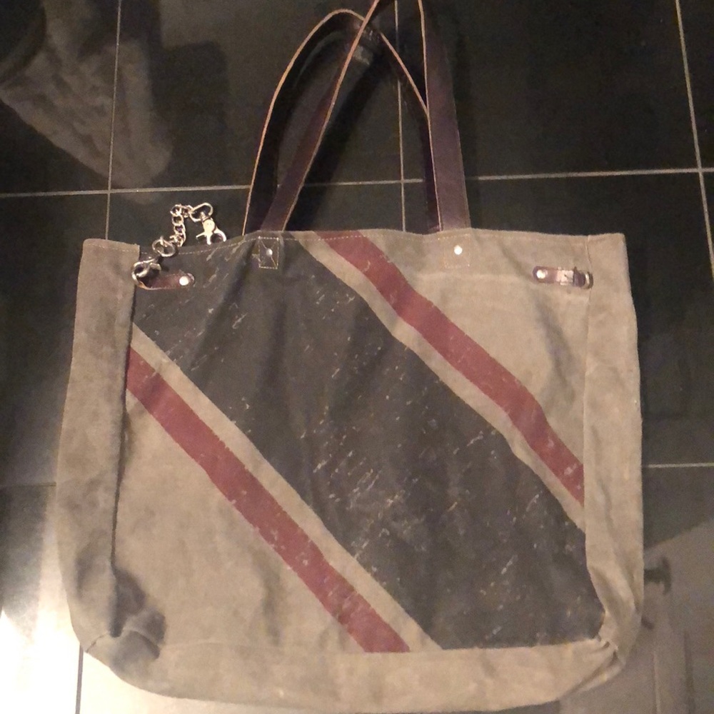 New! Mona B travel bag